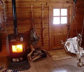 Engholm Husky Design Деревянный коттедж