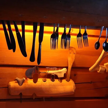 Engholm Husky Design Lodge Karasjok